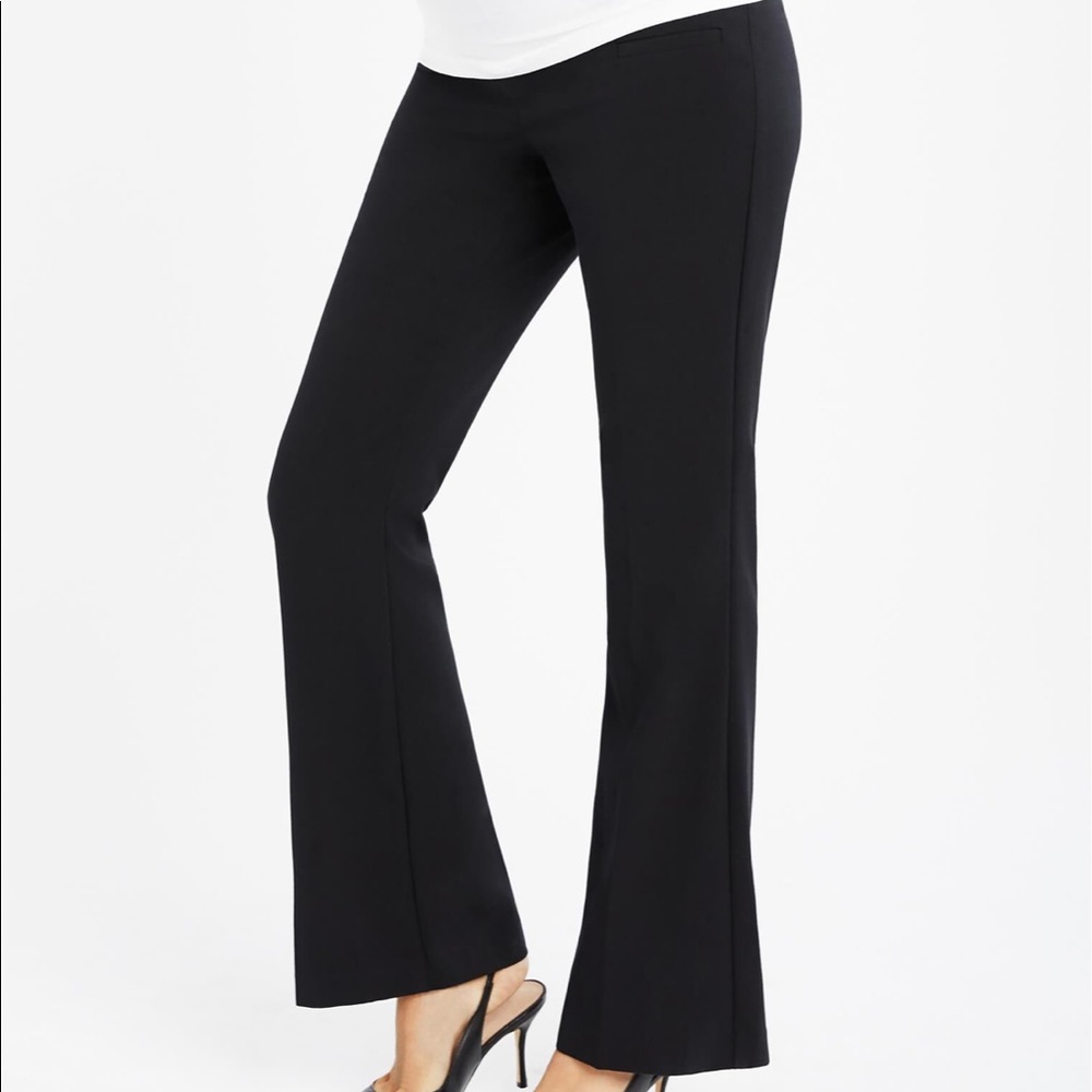NWT Motherhood Maternity The Zelie Secret Fit Belly Bi-stretch Suiting Flare Leg